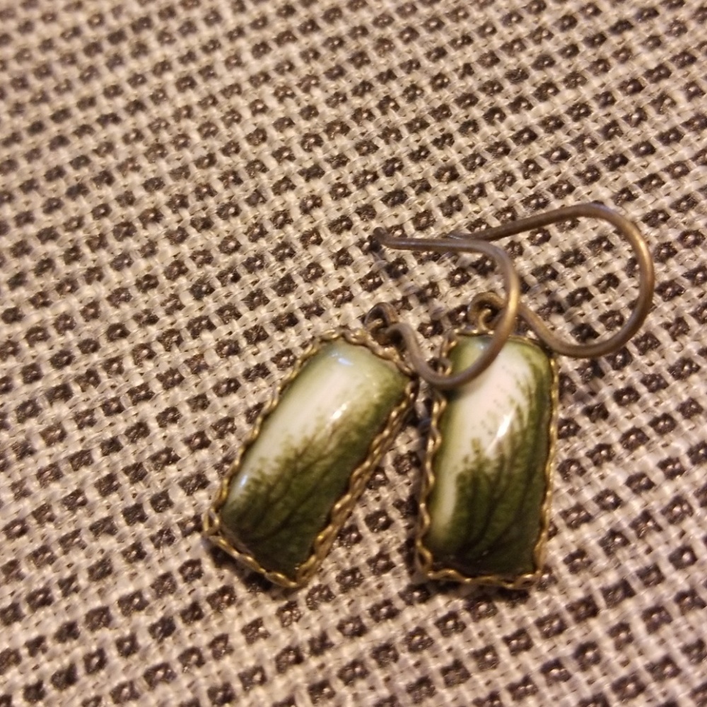 3 for $10/Pretty earrings green and white